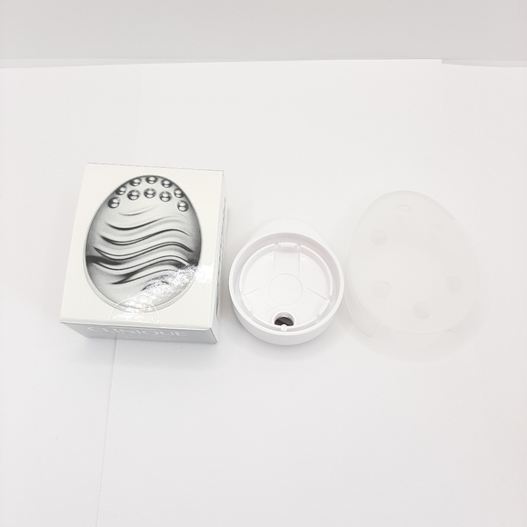 Clinique Sonic System Massaging Treatment Applicator 1pc - Picture 3 of 4